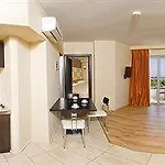 The Residence Suites - Adults Only